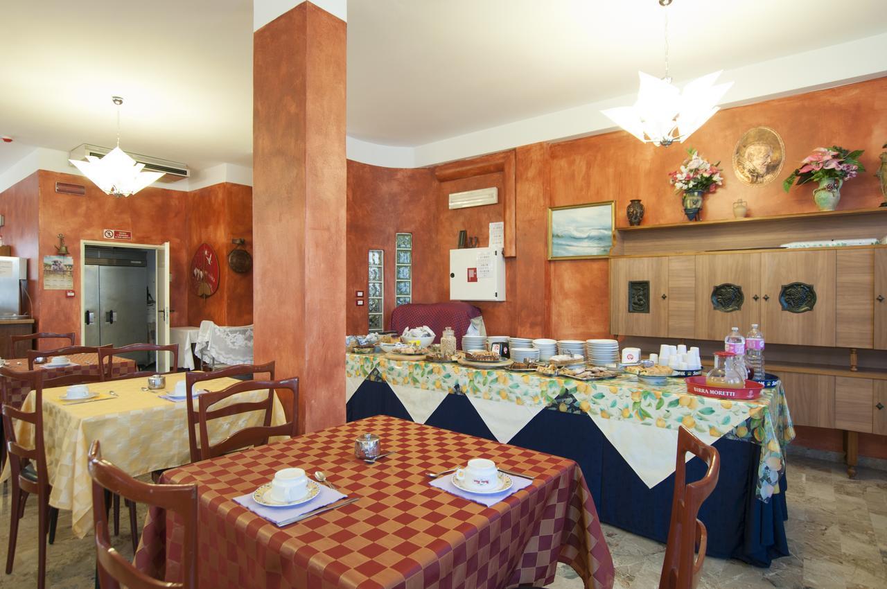 Hotel Edelweiss Cervia Buitenkant foto