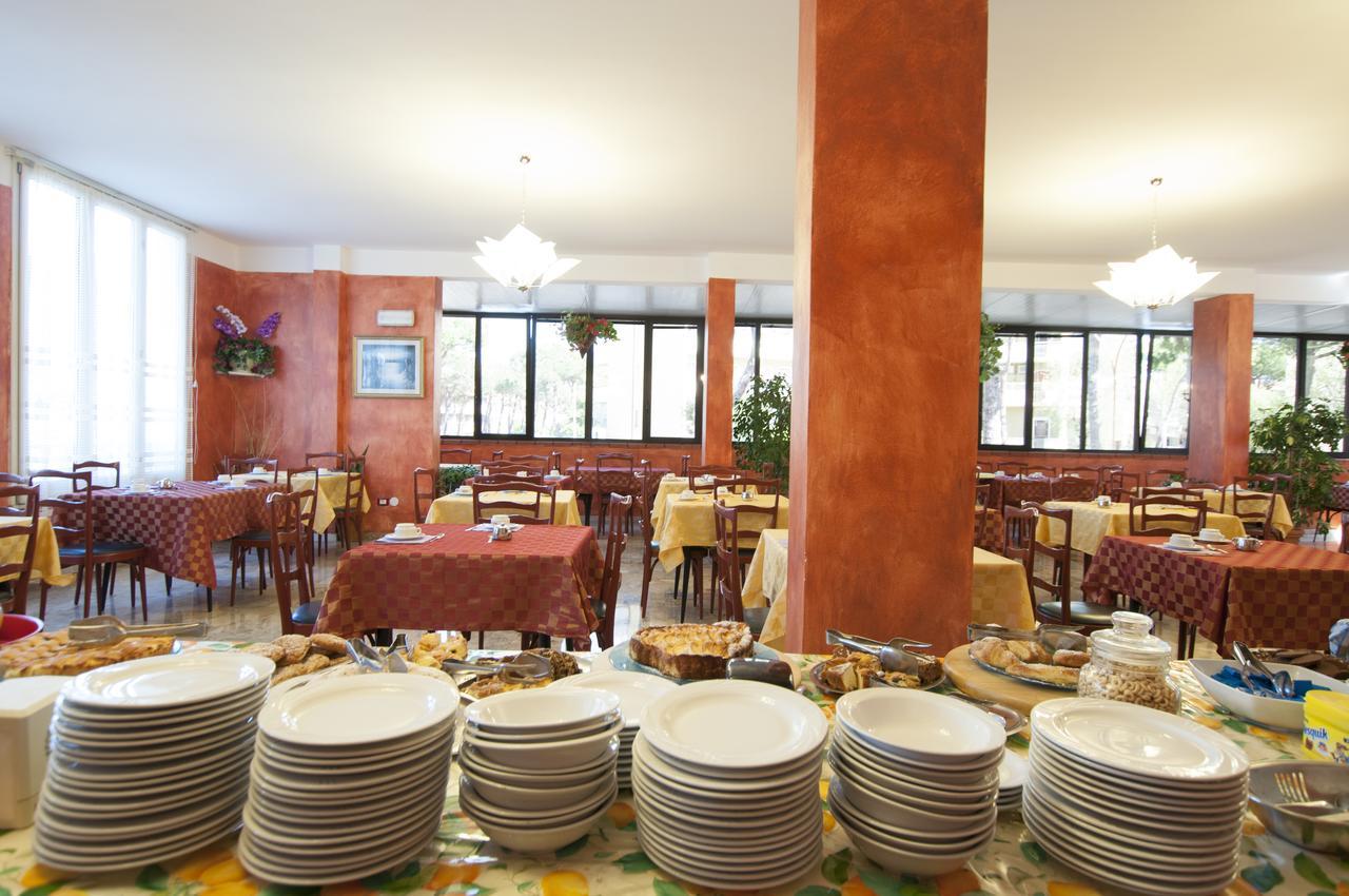 Hotel Edelweiss Cervia Buitenkant foto